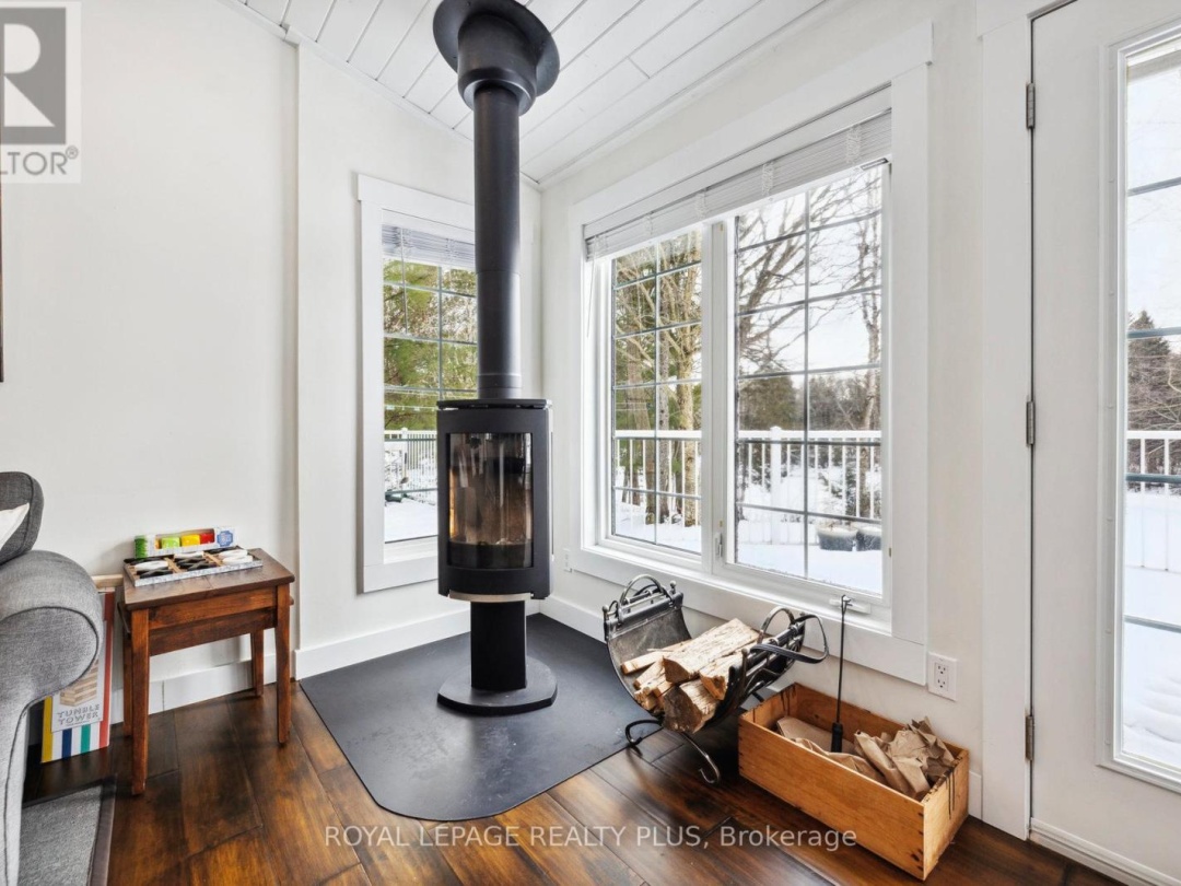 16 BLACK BEAR DRIVE, Burnt River