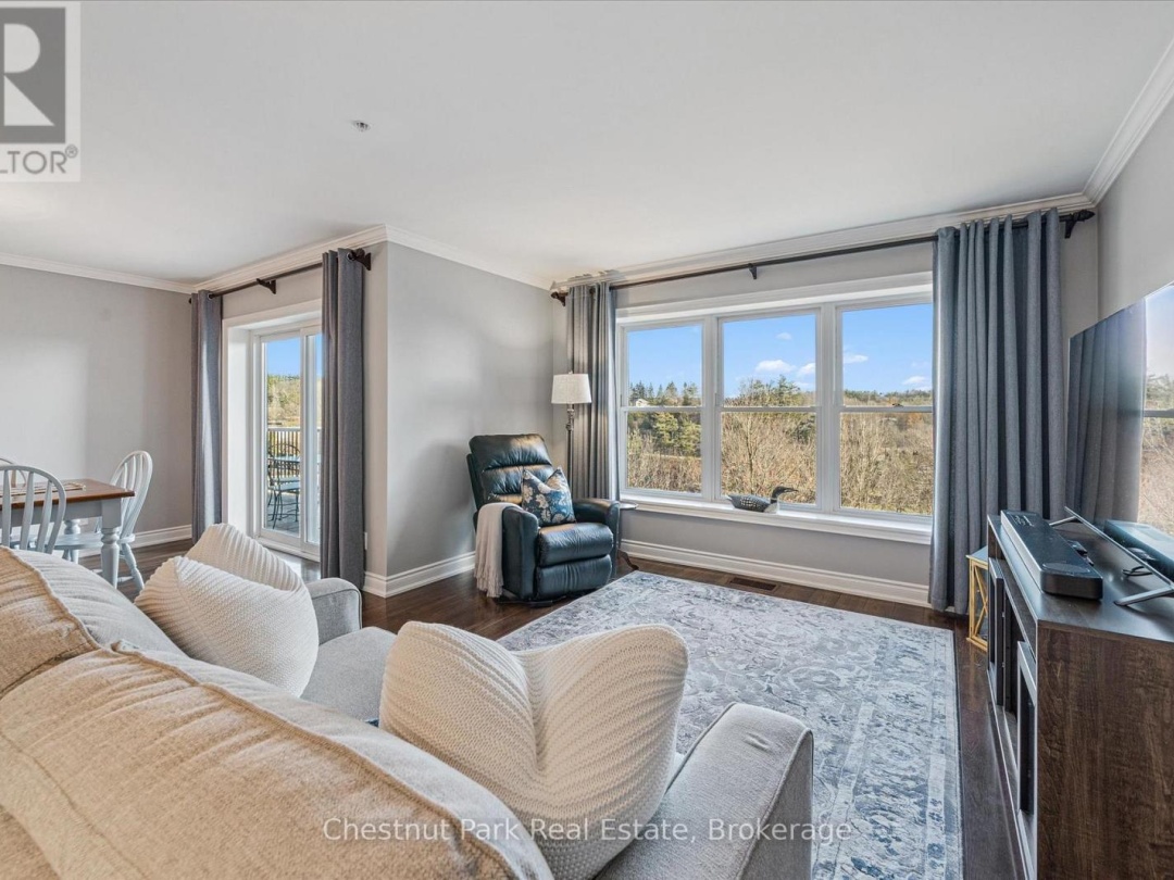 209 - 10B KIMBERLEY AVENUE, 