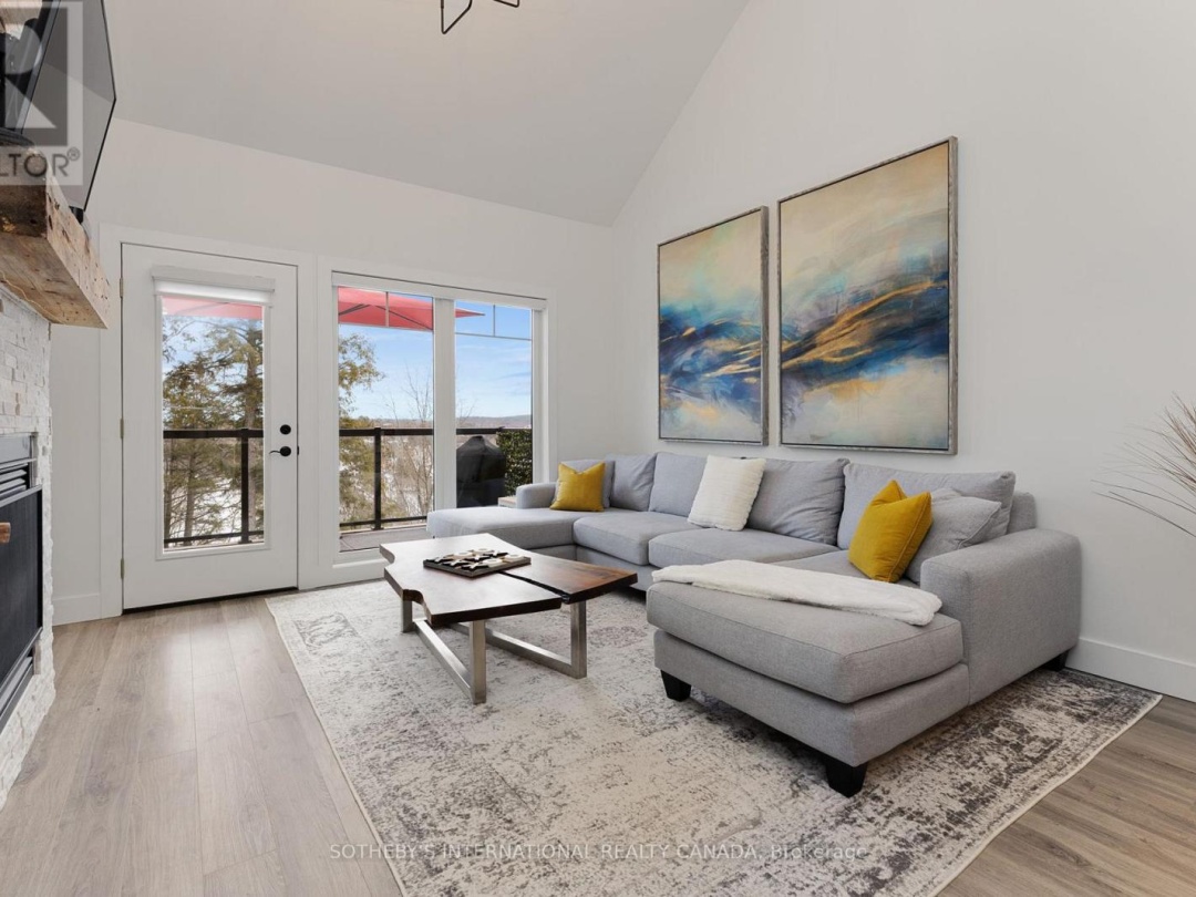 302 - 3 TREE TOPS LANE, Peninsula Lake