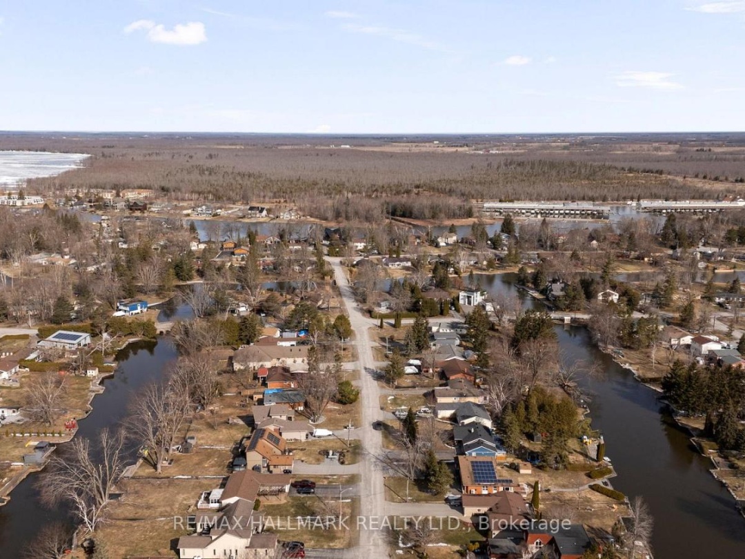 13 Pinetree Court, Simcoe Lake