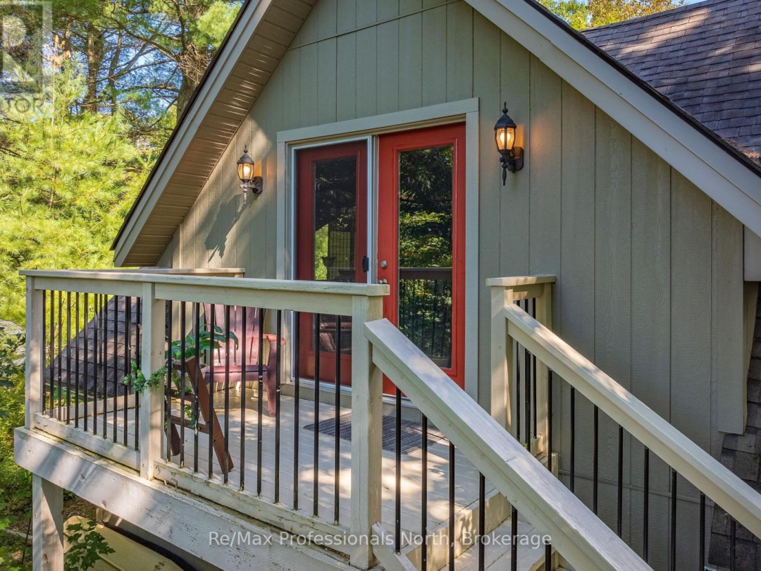 1005 LAIDLAW AVENUE, 