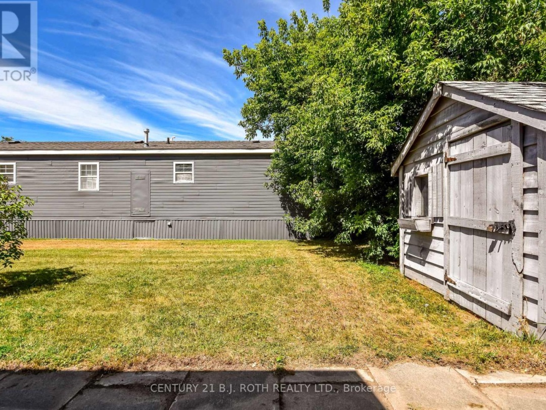 4113 ASH CRESCENT, 
