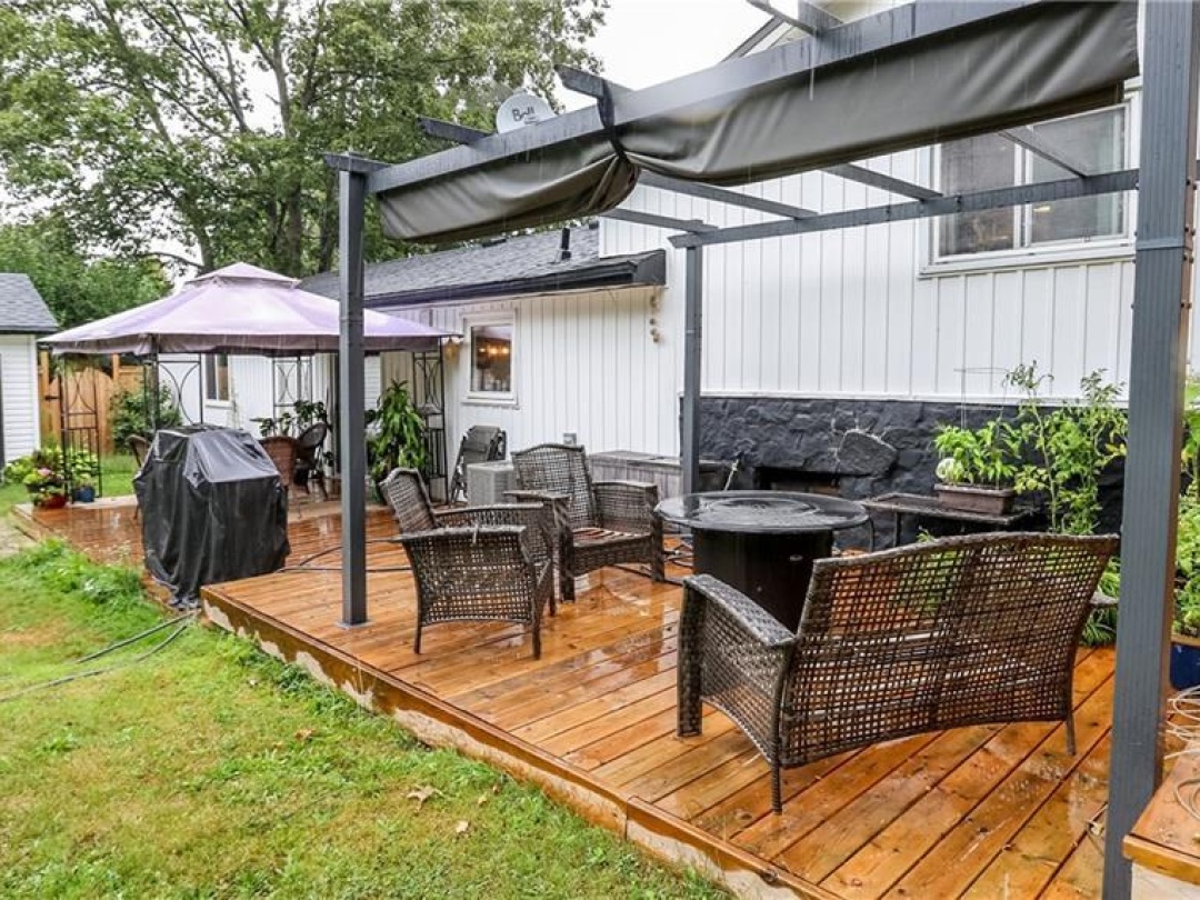 14 CONDER Drive, 