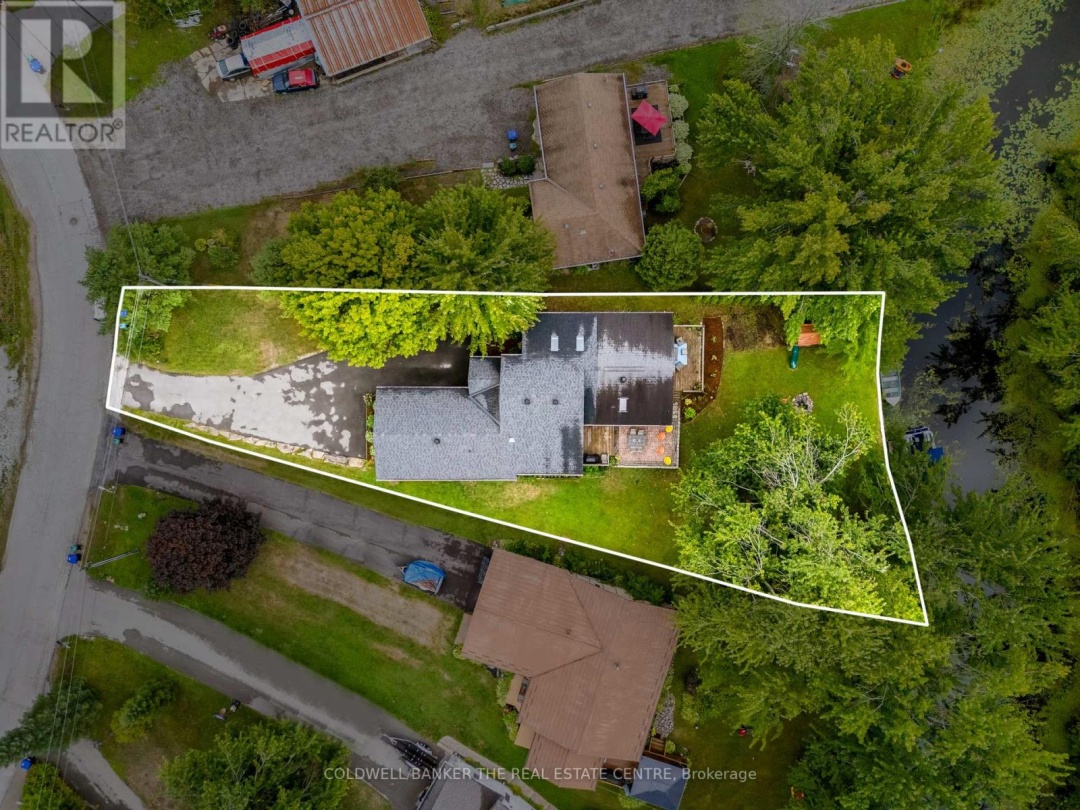 2656 WESTSHORE CRESCENT, 