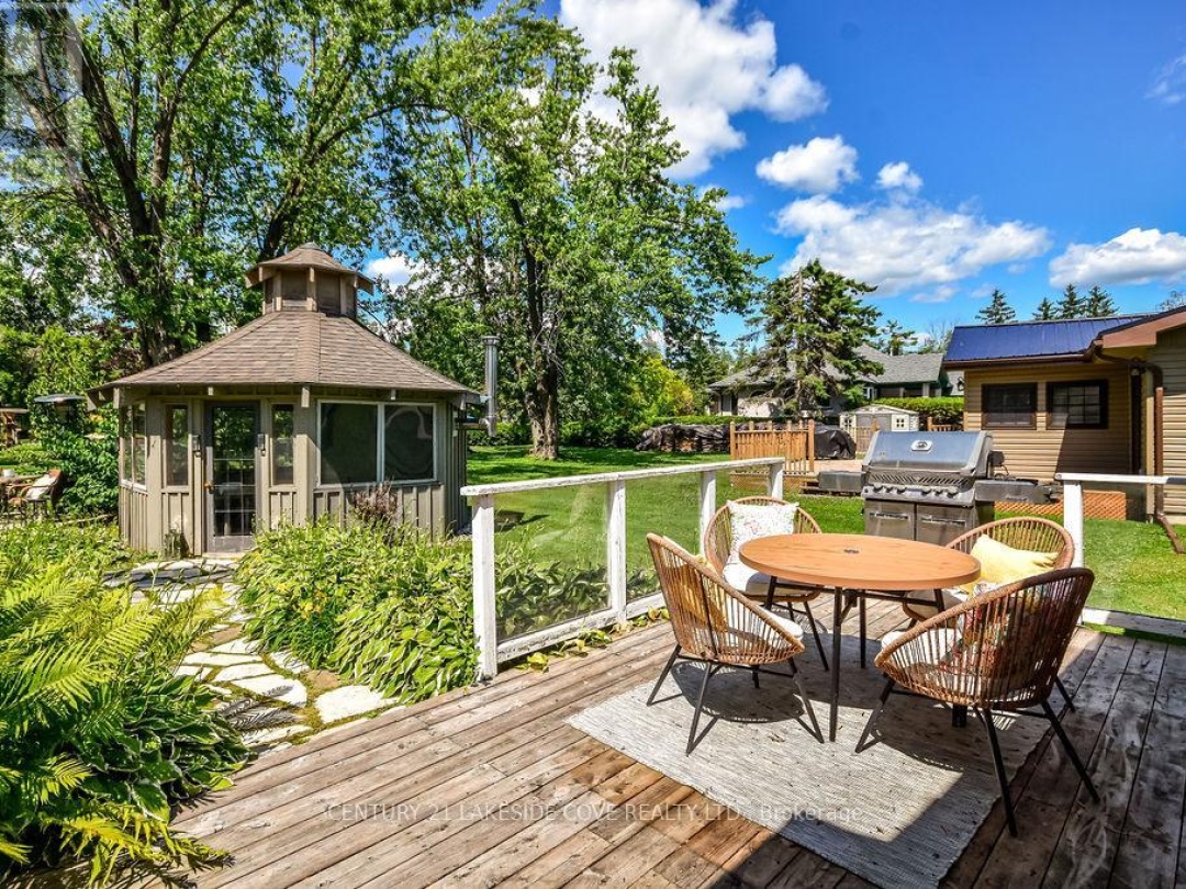 27 POPLAR CRESCENT, 