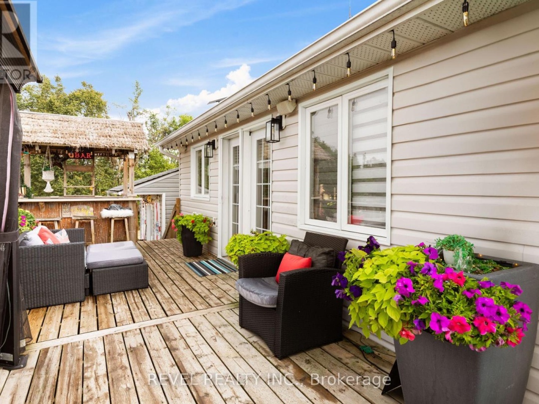 1578 STURGEON ROAD, 