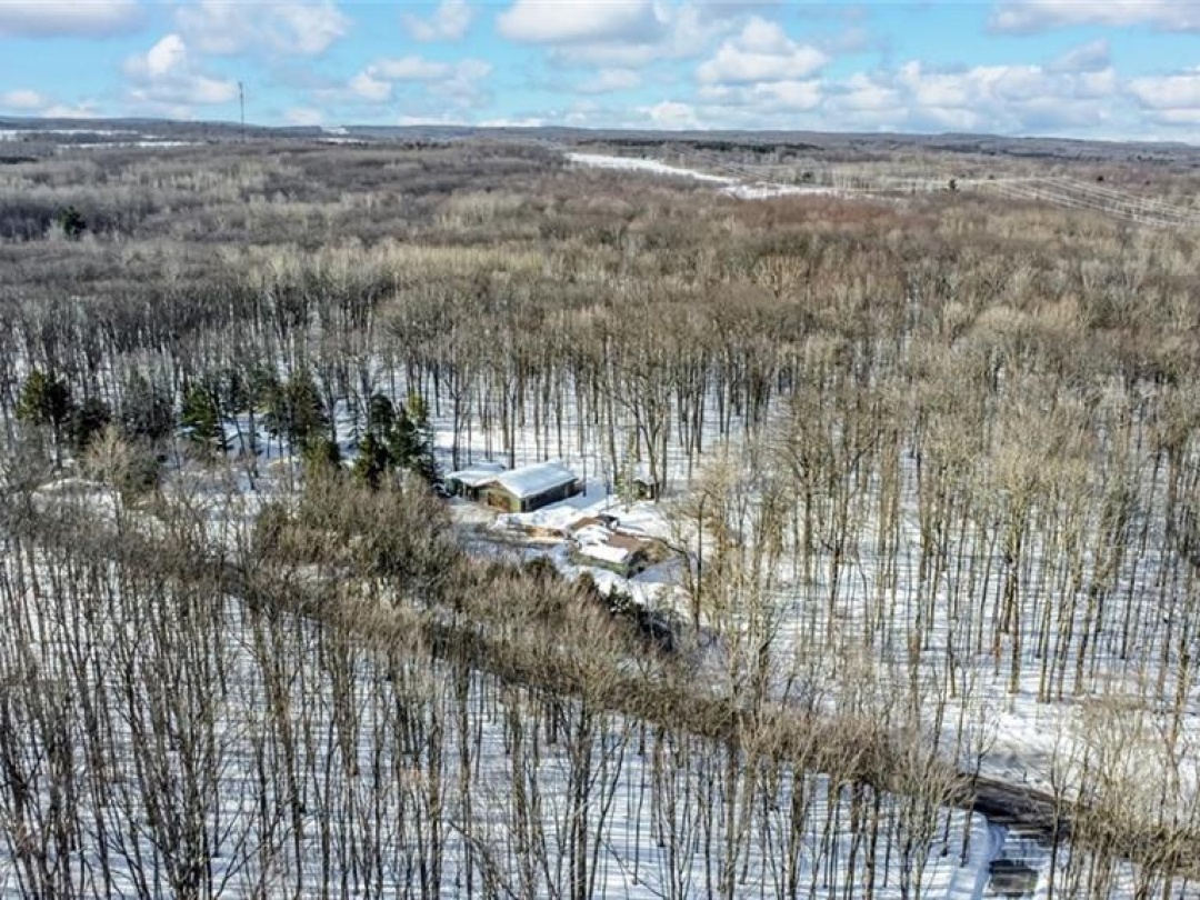 1710 Sandhill Road, Waubaushene