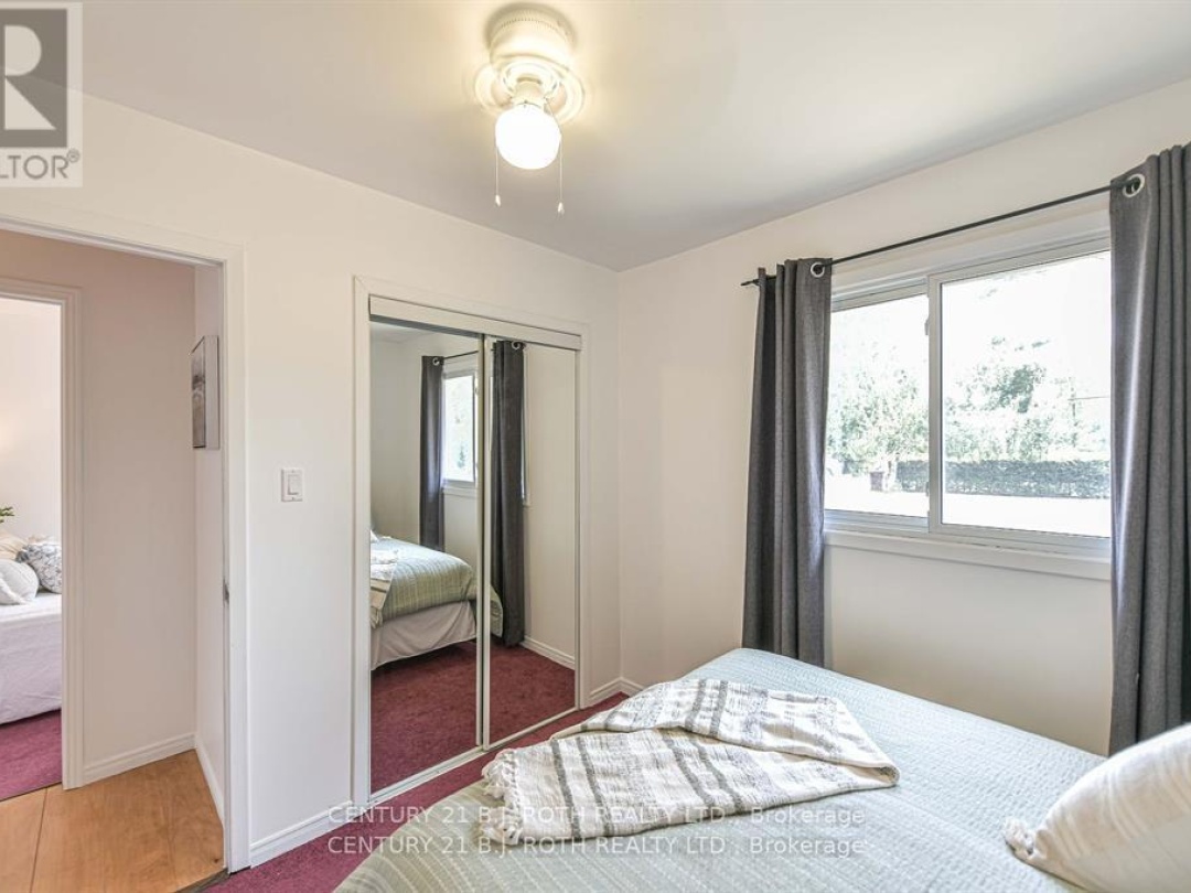 71 CAMPBELL BEACH ROAD, 