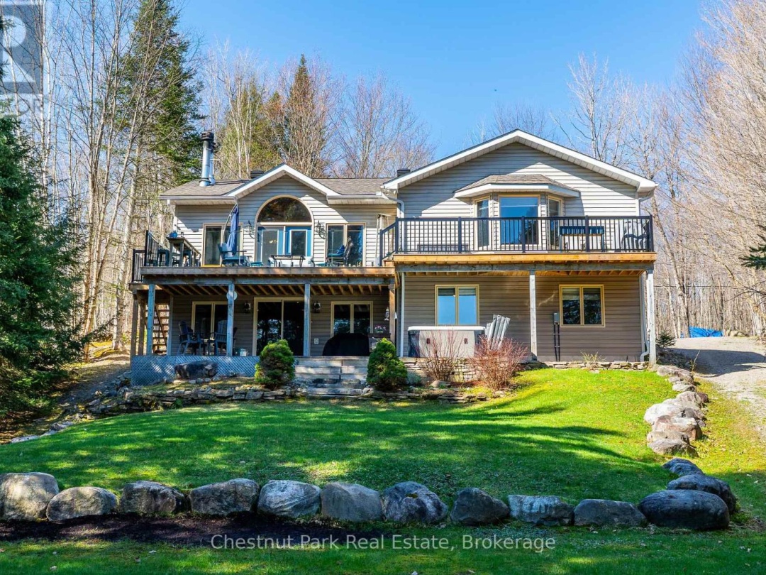 1581 Breckles Drive, Little Redstone Lake