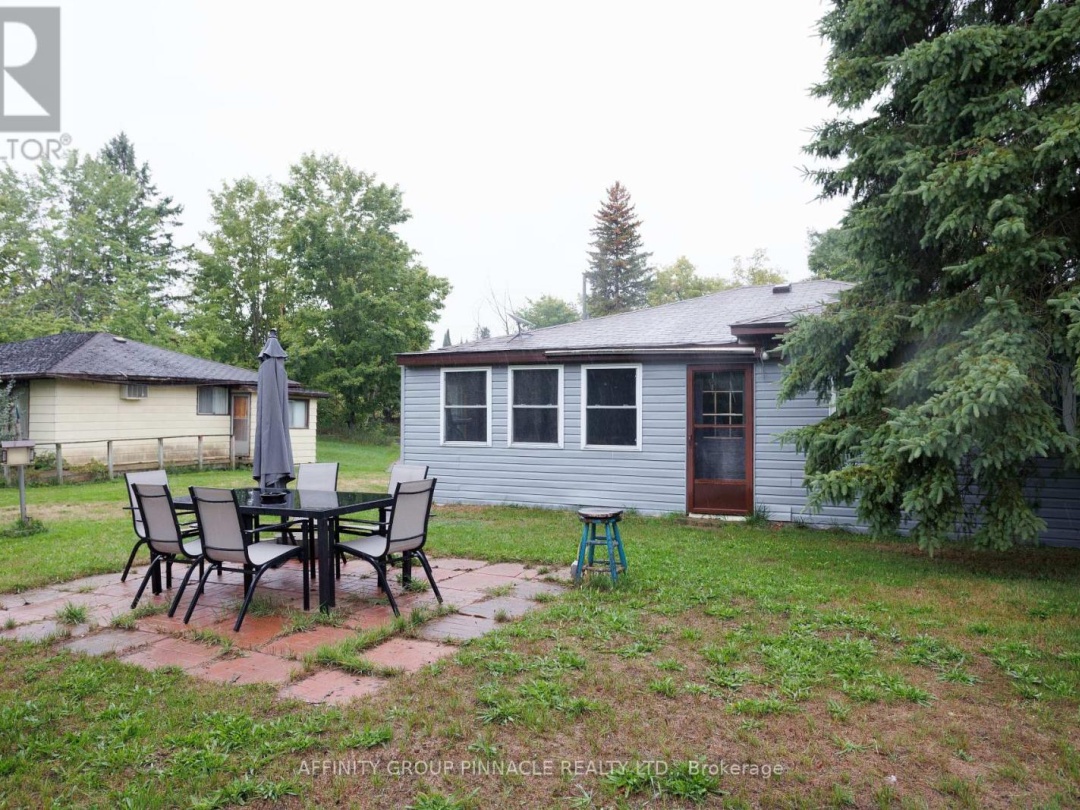 828 NORTHLINE ROAD, 