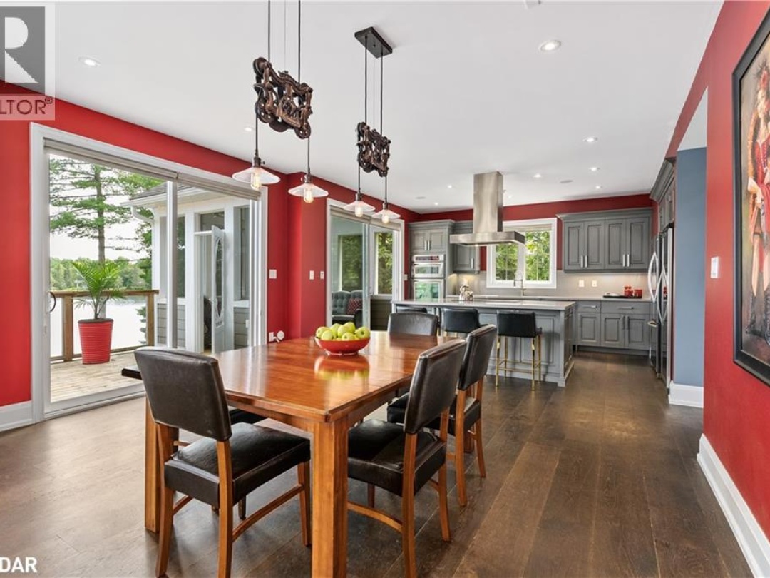 1043 FORTUNES Trail, 