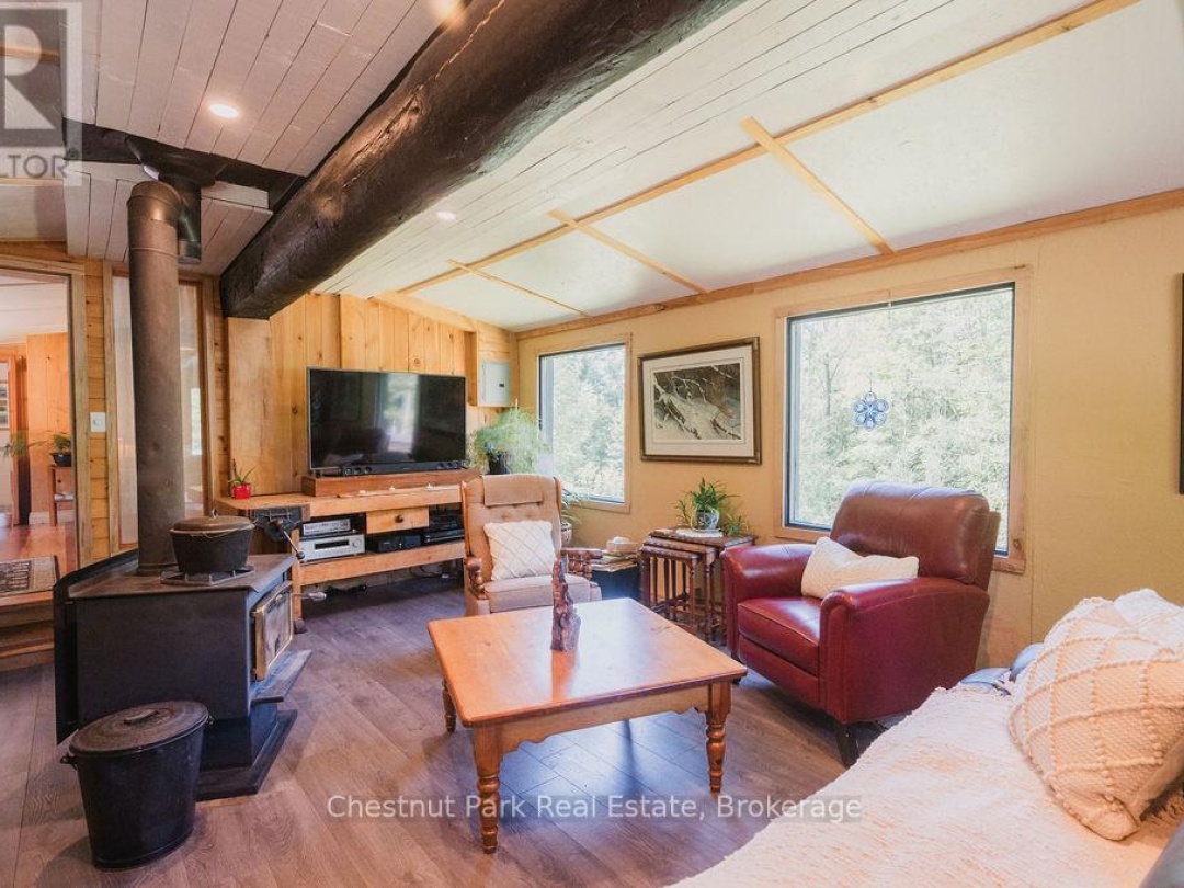 1150 CARLSMOUNT ROAD, 