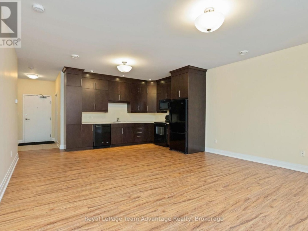 102 - 20D SILVER BIRCH COURT, Parry Sound