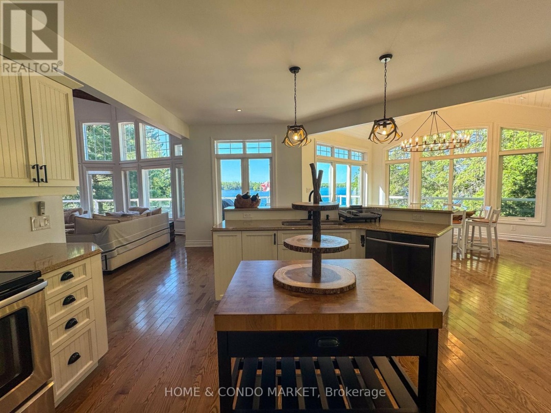 14 CHARLES AVENUE, Manitouwabing Lake
