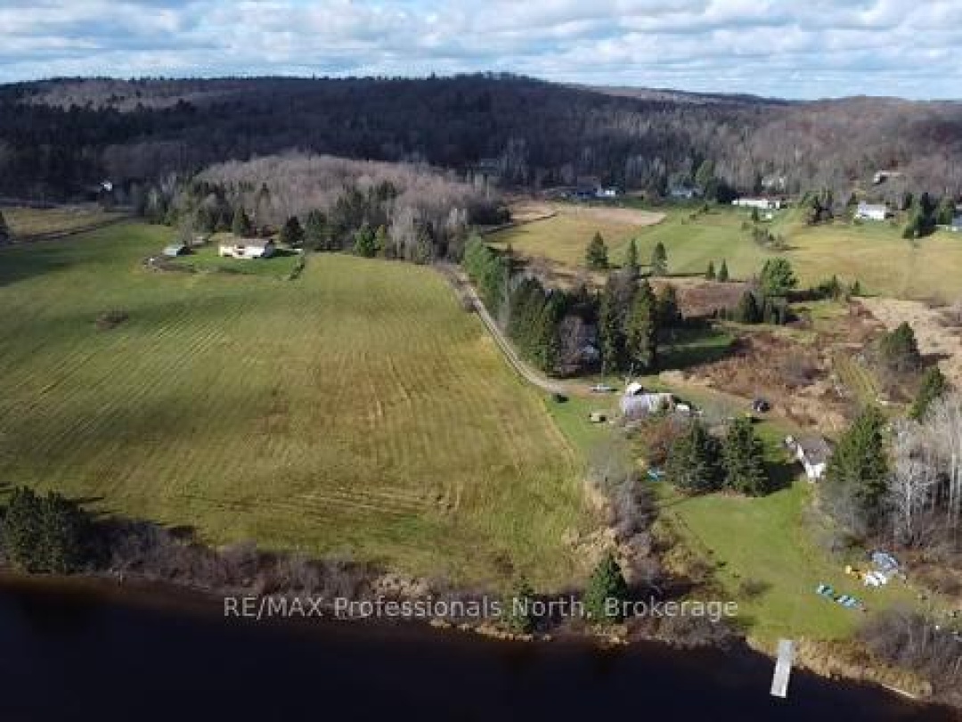 1088 North Mary Lake Road, North Branch Muskoka Lake