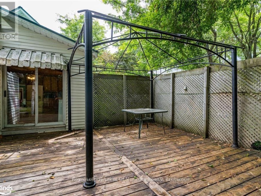 6 BUSH STREET, 