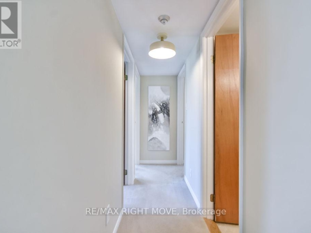 101 - 95 MATCHEDASH STREET N, 