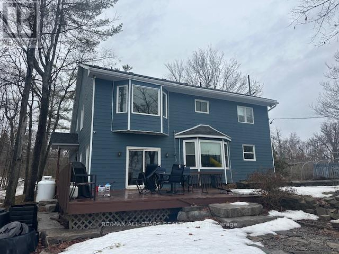 382 COUNTY RD 36, Trent Lakes