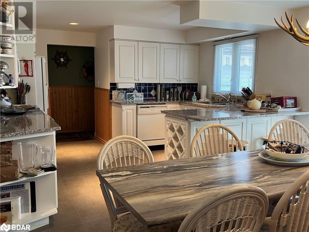 155 Parkside Dr Drive, Lake Simcoe
