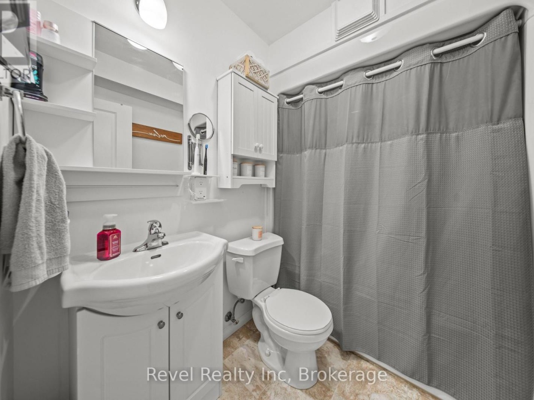 11 - 118 ISABELLA STREET, 