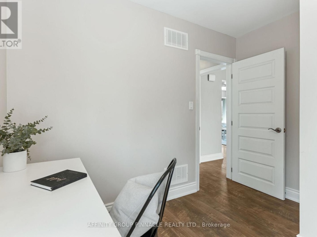 88 Simcoe Street, Lake Simcoe