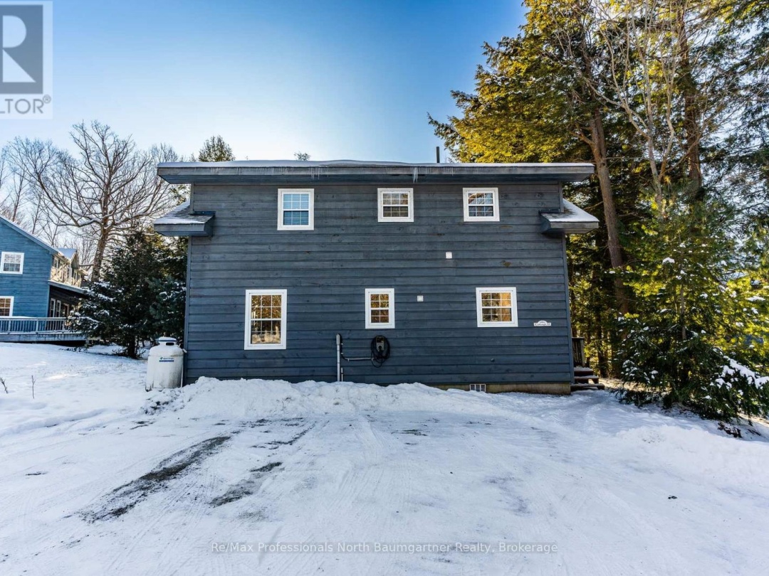 D 1033 Carnegie Lane, Kashagawigamog Lake