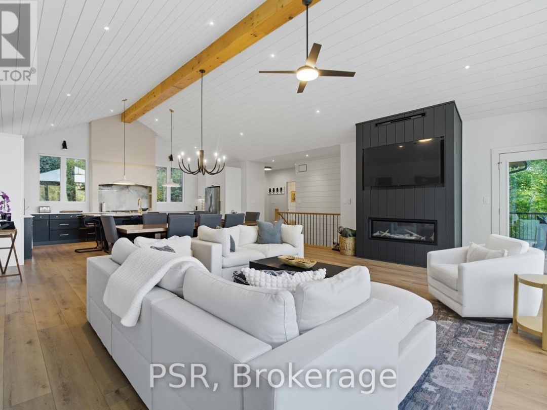 1399 BAYBREEZE LANE, 
