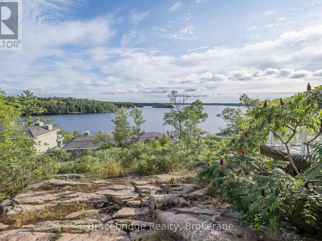 T301-C2 - 1869 MUSKOKA RD 118 HIGHWAY W, Lake Muskoka