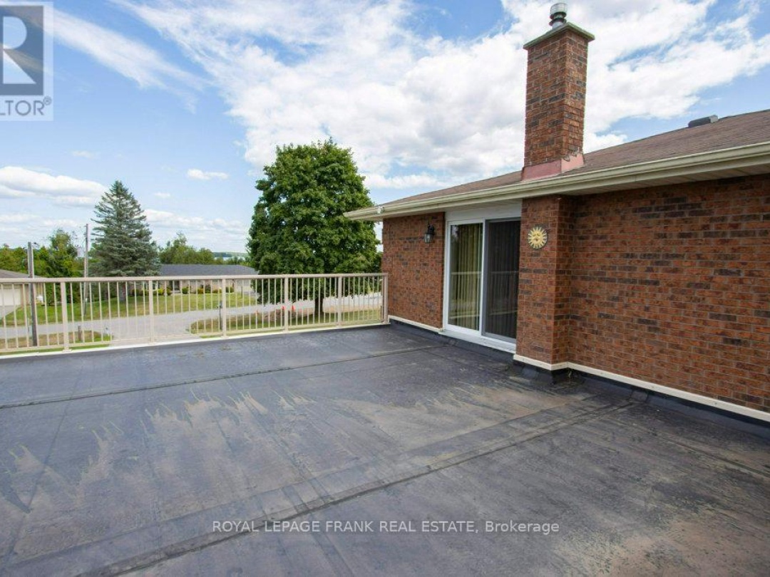 357 THE CAPTAINS CORNERS, 