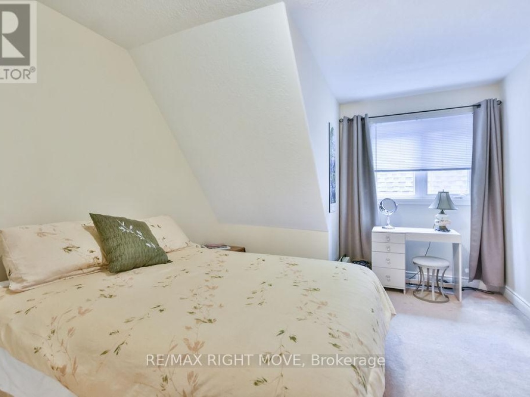 6 - 5 INVERMARA COURT, 