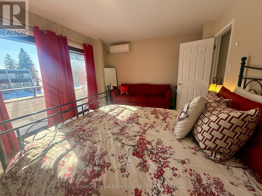 UNIT 27 - 1 PARADISE BOULEVARD S, 
