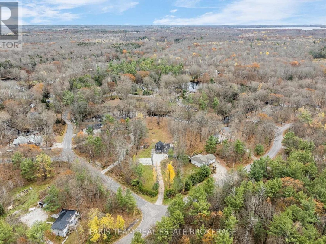 7516 ISLAND CRESCENT, 