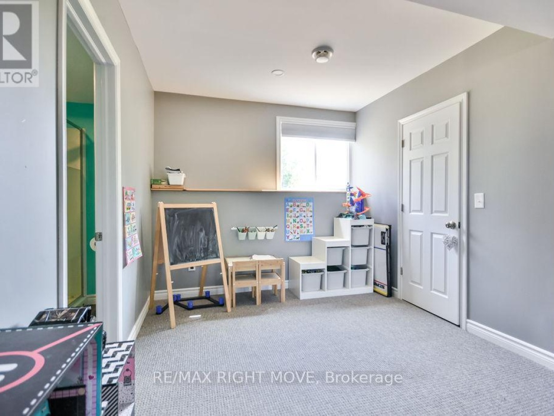 2909 FAIRGROUNDS ROAD, 