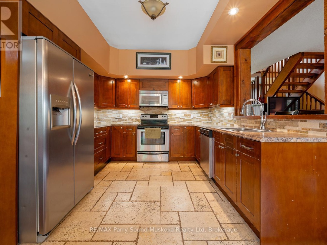 25 COLE POINT TRAIL, Manitouwabing Lake