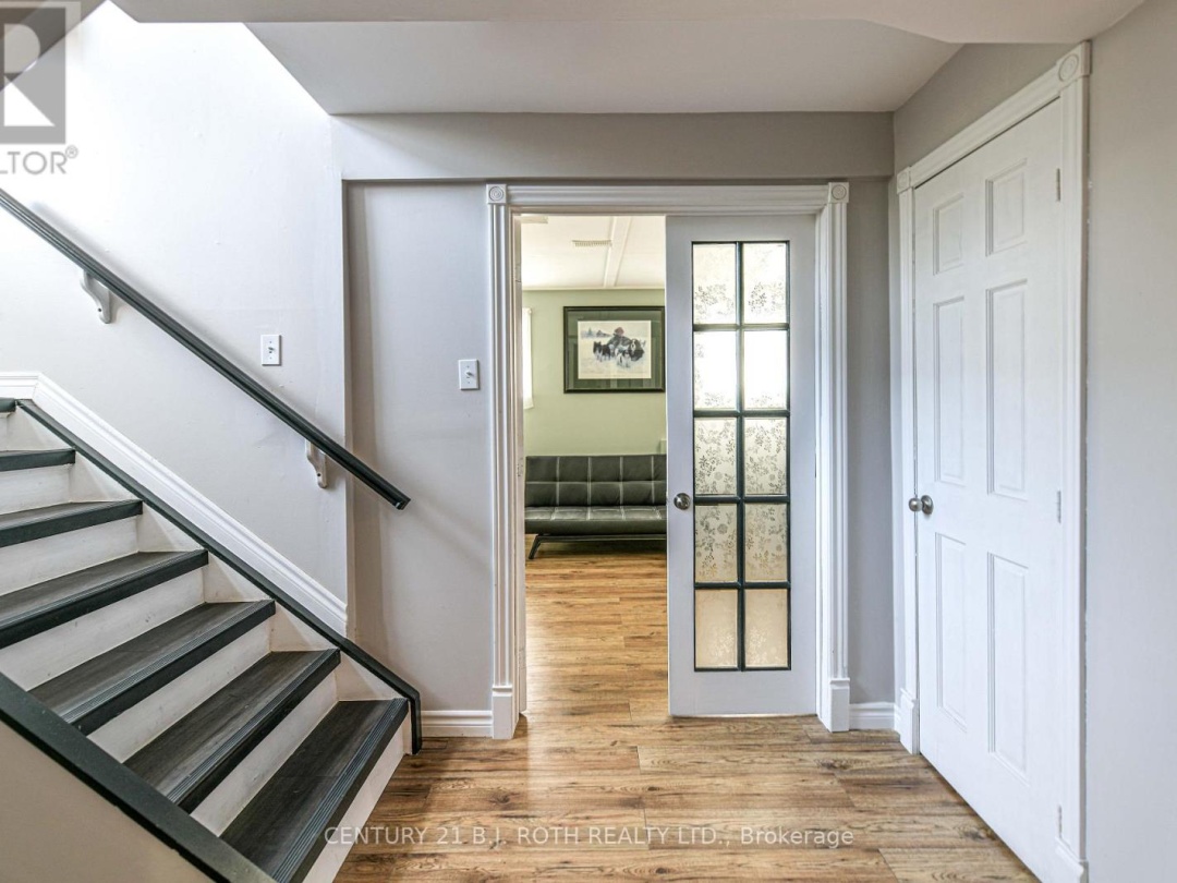 7576 CRONK SIDE ROAD, 