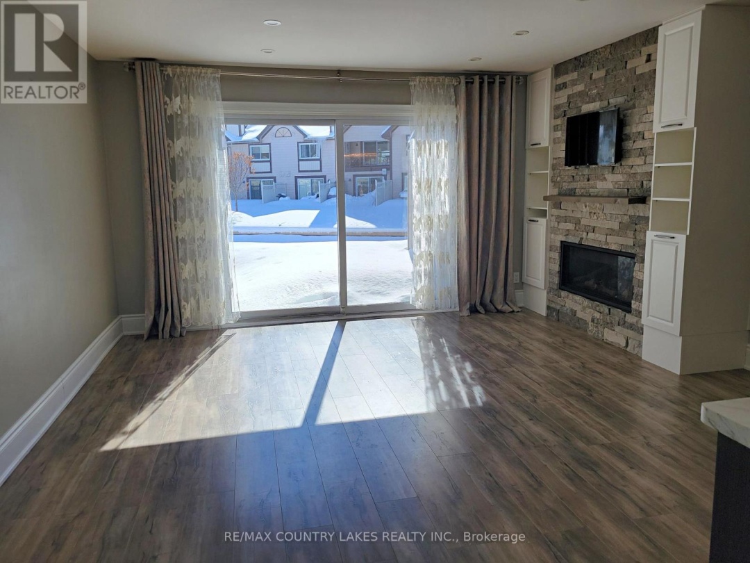 35 - 21 LAGUNA PARKWAY, Lake Simcoe