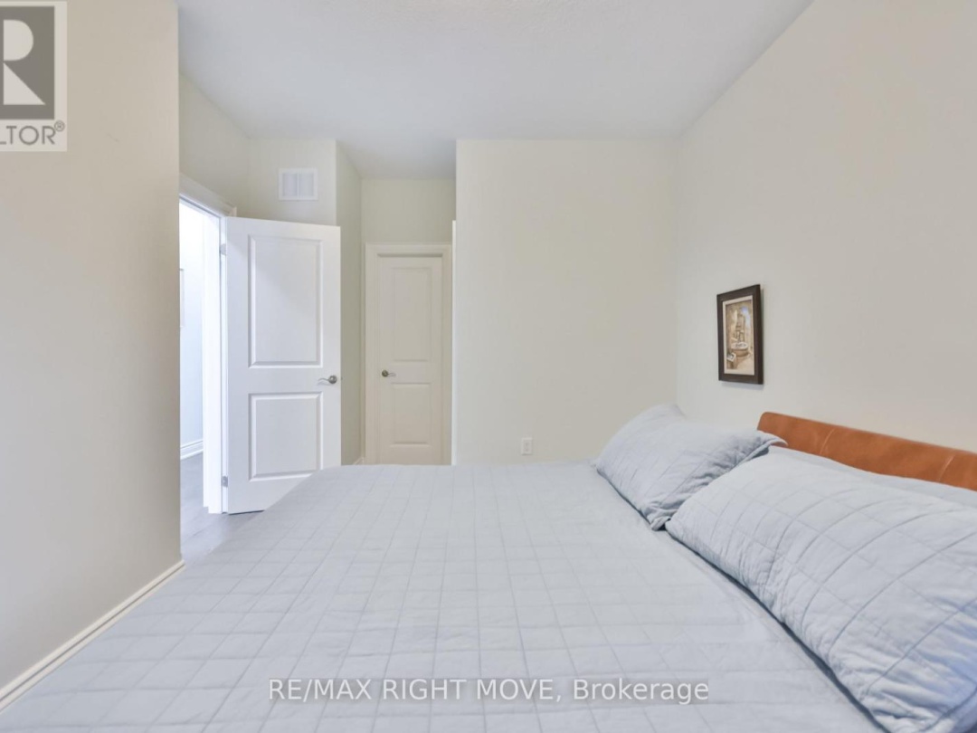 28 - 10 INVERMARA COURT, 