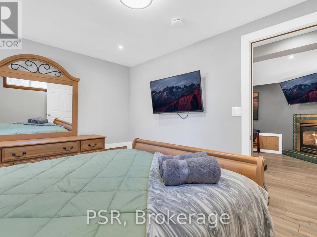 4453 Orkney Beach Road, Lake Simcoe