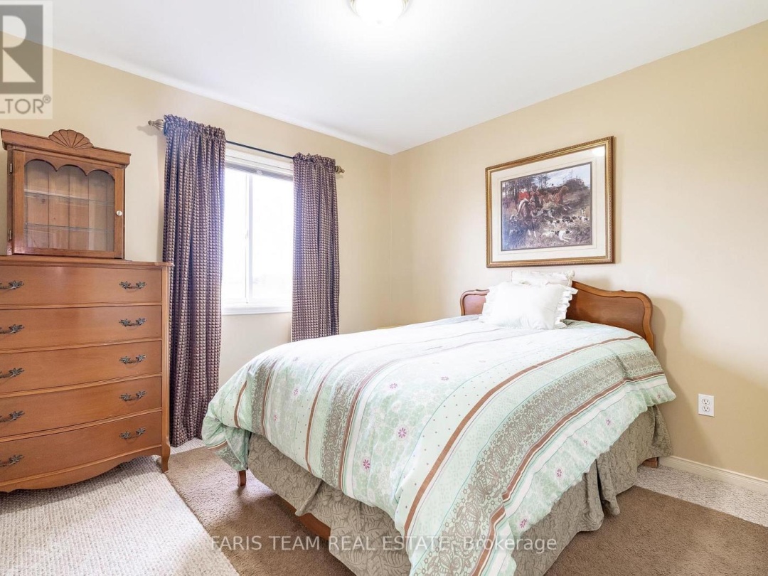 63 Julia Crescent, Orillia