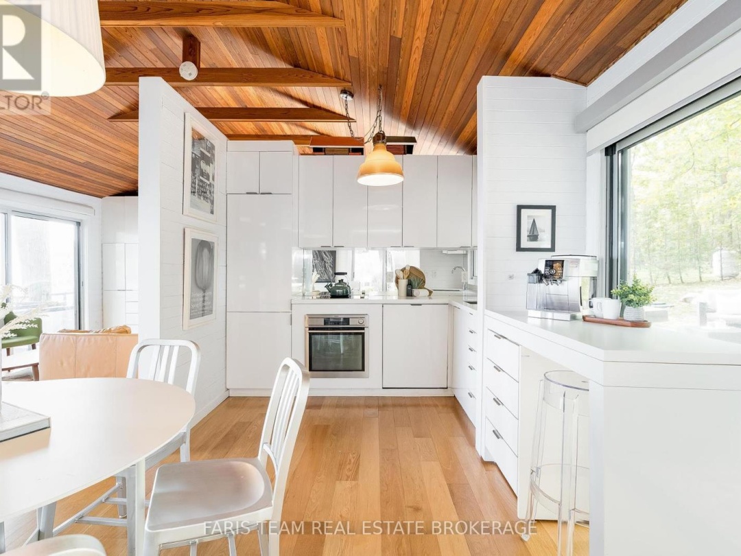 45 IVY LANE, 