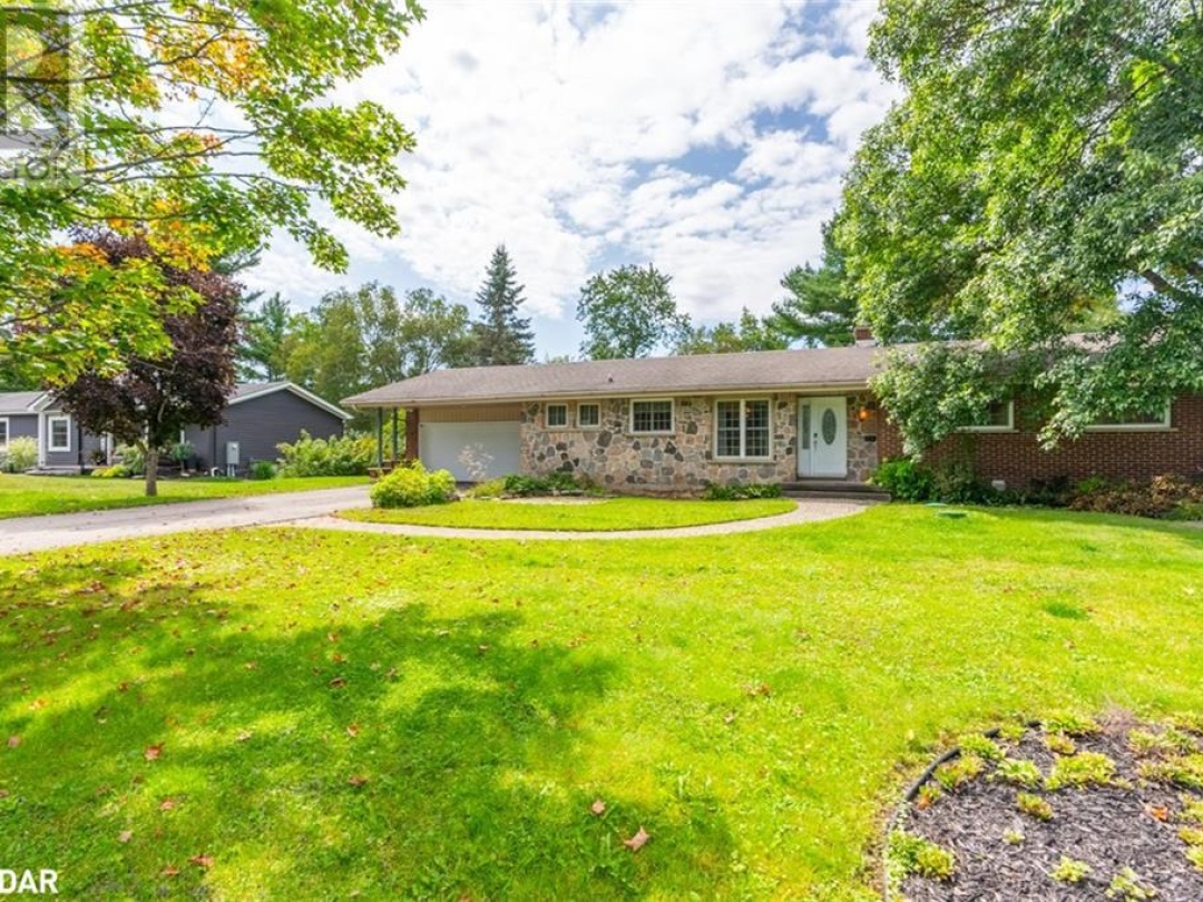 443 By Lock Acres Road, Muskoka River