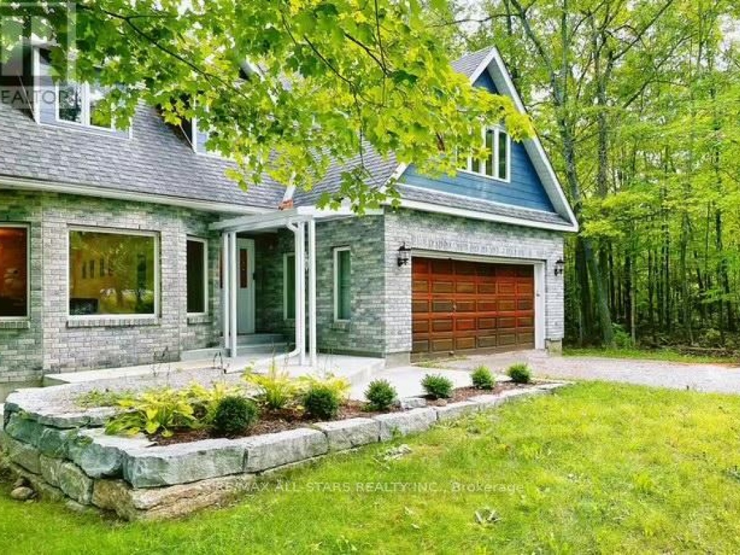 382 COUNTY RD 36, Trent Lakes