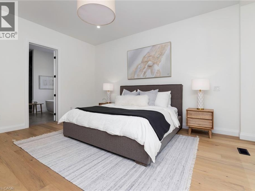 14 ST GEORGES Court, 