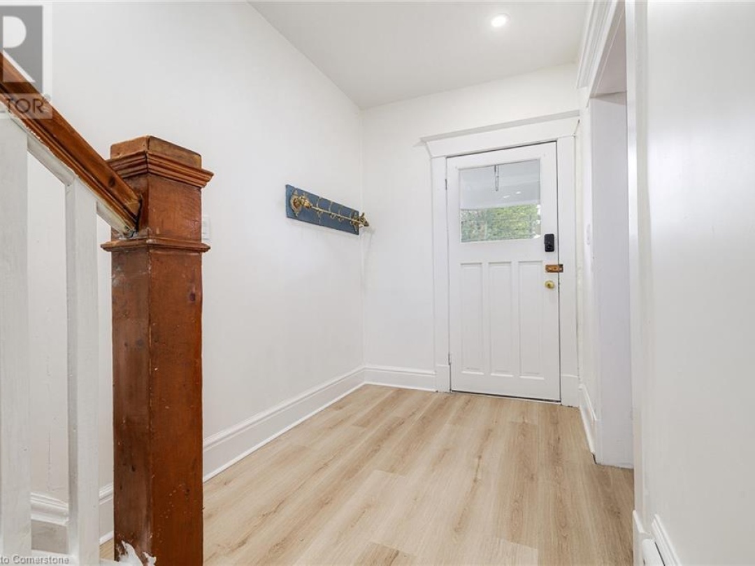 11 FARRER Street, 