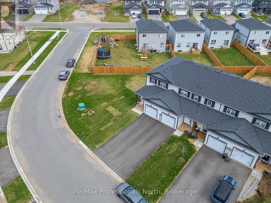 160 DAFFODIL COURT, 