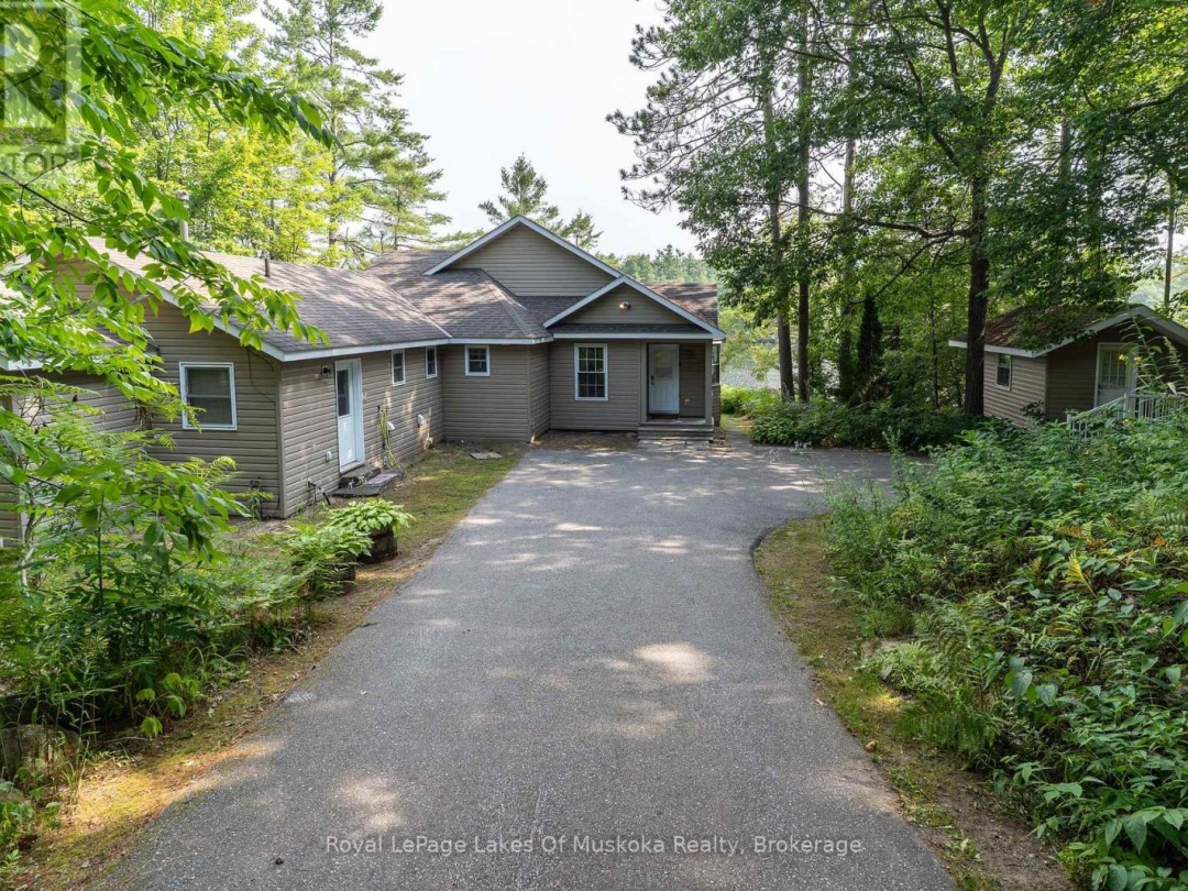 49 PINETREE ROAD, Loon Lake