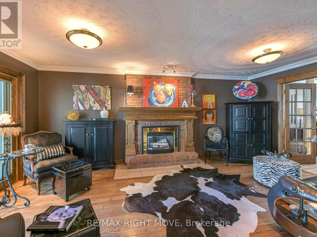 759 BROADVIEW AVENUE, 