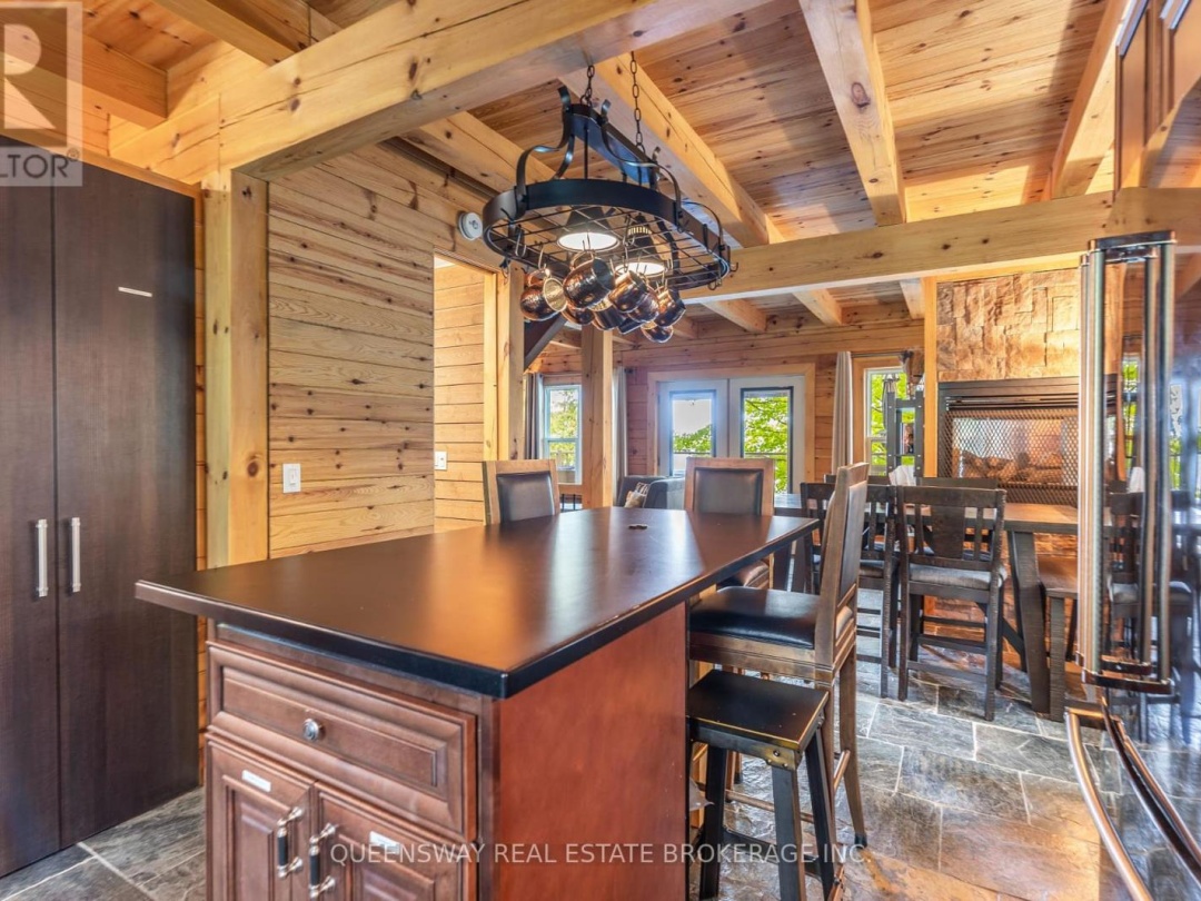 1280 Black Beach Lane, Dalrymple-south Lake