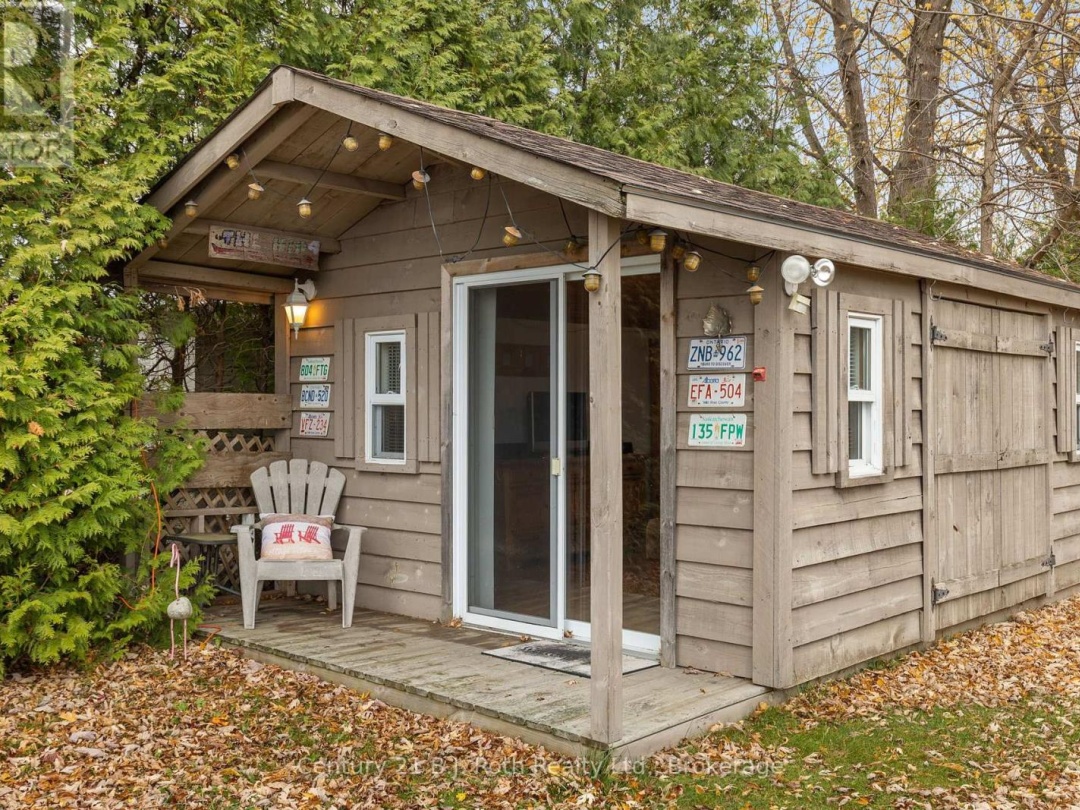 3772 Harry's Lane, Lake Simcoe