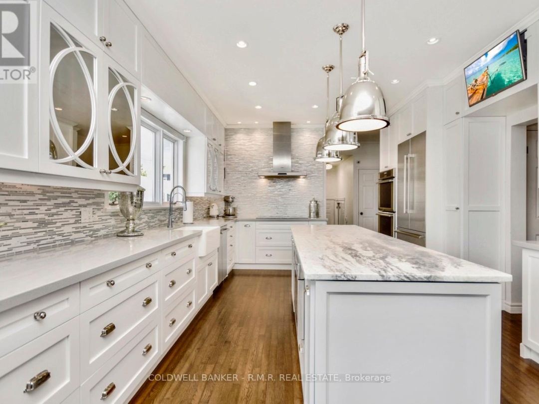 10 ARMITAGE AVENUE, 